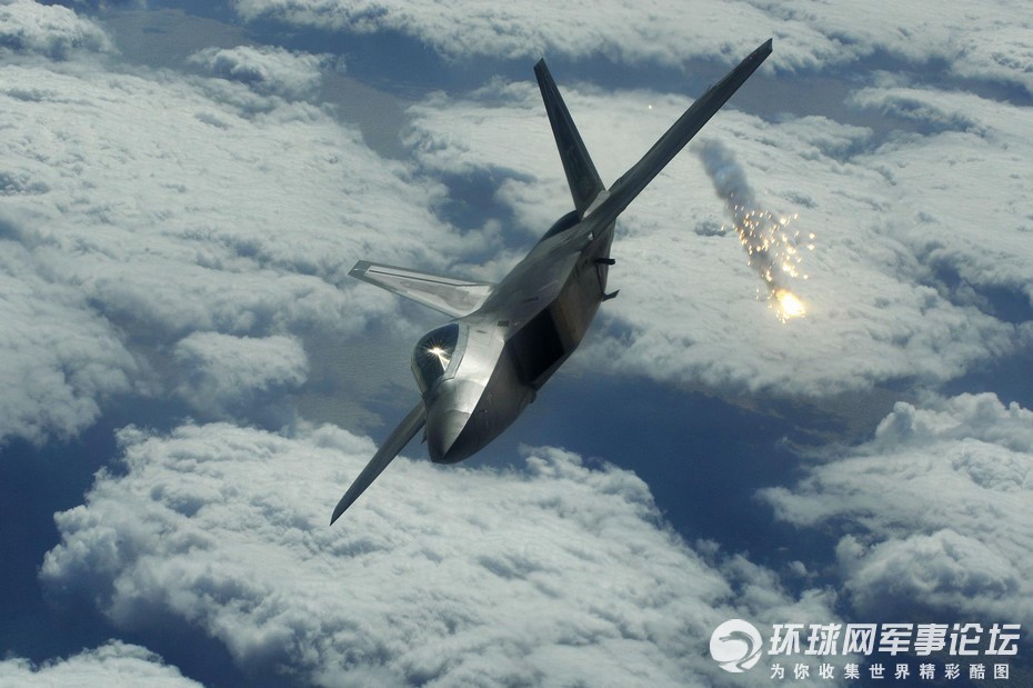 F-22�����ݡ��𶷙C